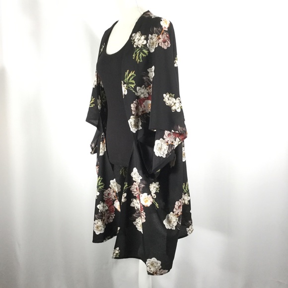 AMARYLLIS | Kimono Boho Black Floral Print - Picture 5 of 8